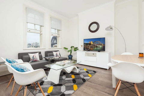 STUNNING SYDNEY HOME 8 - Accommodation Sunshine Coast 3