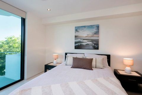 Stylish Beach Side Apartment - Unit 5 - 33 Lorikeet Drive - Accommodation Sunshine Coast 3