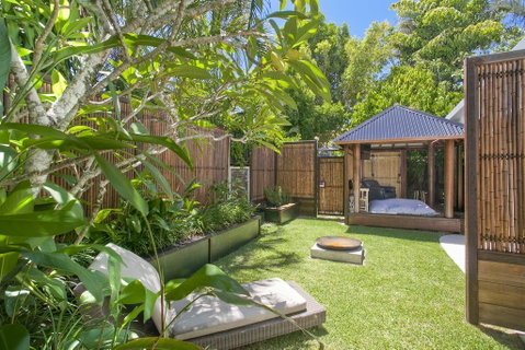 Stylish Luxury Home To Fit The Whole Family - Accommodation Sunshine Coast 0