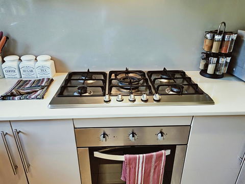 Stylish Private Bathroom-Luxurious Modern Big Home - Accommodation Sunshine Coast 1