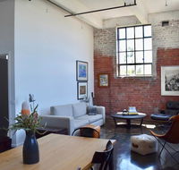 Stylish Warehouse Conversion In The Heart of Fitzroy - Accommodation Sunshine Coast