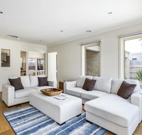 Summer Breeze - Accommodation Sunshine Coast