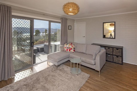 Summit 9 - Modern And Stylish Newly Renovated Apartment - Accommodation Sunshine Coast 1