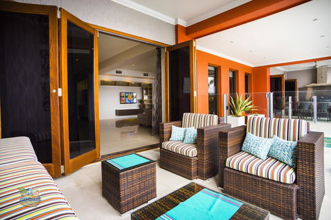 Sunset Circle At The Cove - Accommodation Sunshine Coast 3
