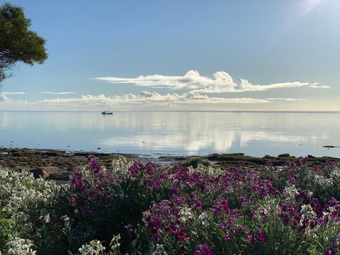 Sunset Cove Beach House - Accommodation Sunshine Coast 1