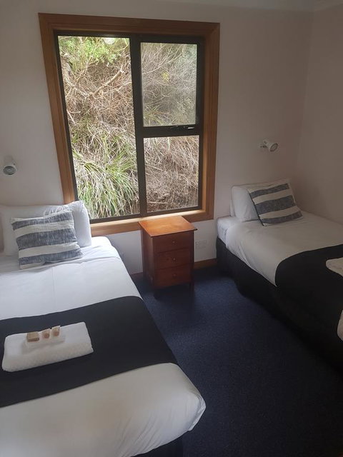 Sunset Holiday Villas - Accommodation Sunshine Coast 2