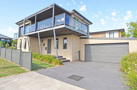 SUNSET WATERS - INLET SIDE - Accommodation Sunshine Coast 0