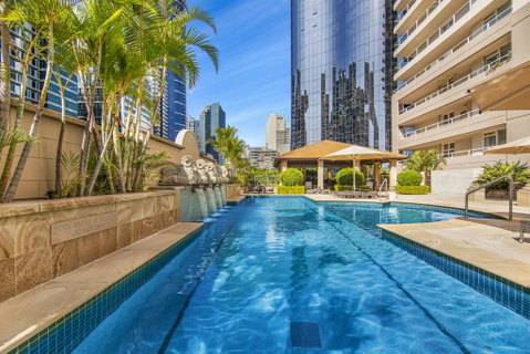 Super Convenient Apartment With Garden Views - Accommodation Sunshine Coast 2