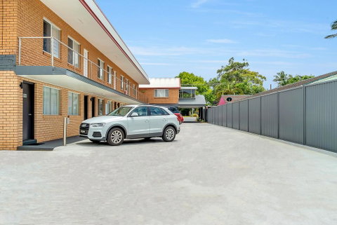 Surf Beach Motel Port - Accommodation Sunshine Coast 3