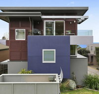 SURF CENTRAL - Wifi double garage  smack bang in the middle of town - Accommodation Sunshine Coast