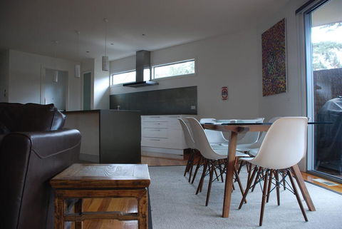 SURF Side SECRET INVERLOCH - Accommodation Sunshine Coast 2
