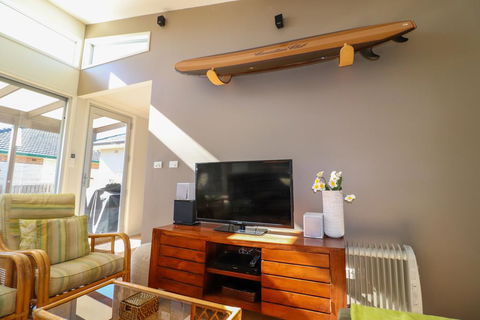 Surfside - Accommodation Sunshine Coast 1