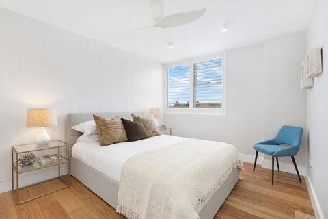 Surfways Executive Apartment At Manly Beach - Accommodation Sunshine Coast 3