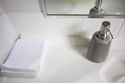 SweetHome2BR@Highton+parking - Accommodation Sunshine Coast 1