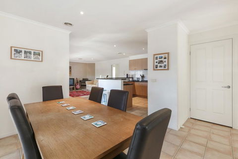 SWEETLANDS SANCTUARY - MT MARTHA - Accommodation Sunshine Coast 2
