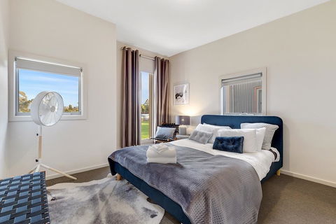 Tangles - Accommodation Sunshine Coast 1