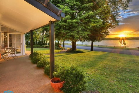 Tara Downs On Lake Albert - Accommodation Sunshine Coast 0