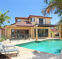Tarcoola 41 - 5 BDRM Canal Home with Pool - Accommodation Sunshine Coast