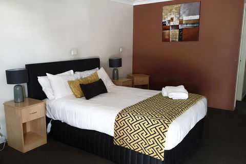 Tenterfield Tavern And Motor Inn - Accommodation Sunshine Coast 0