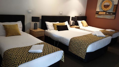 Tenterfield Tavern And Motor Inn - Accommodation Sunshine Coast 1