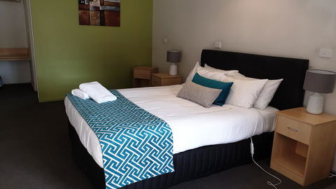 Tenterfield Tavern And Motor Inn - Accommodation Sunshine Coast 2