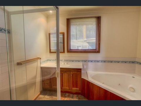 Tetleys - Accommodation Sunshine Coast 1