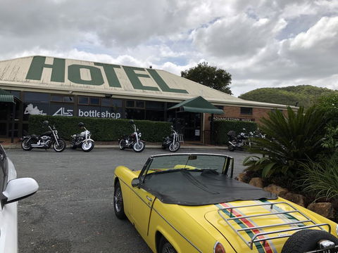 The Advancetown Hotel - Accommodation Sunshine Coast 1