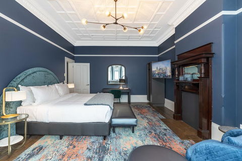 The Albert Mosman - Accommodation Sunshine Coast 0