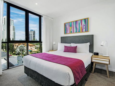 The Beach Broadbeach Private 2 Bedroom Apartment - Accommodation Sunshine Coast 2