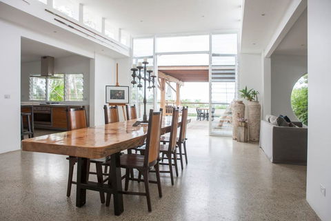 THE BEACH HAVENS - Accommodation Sunshine Coast 2