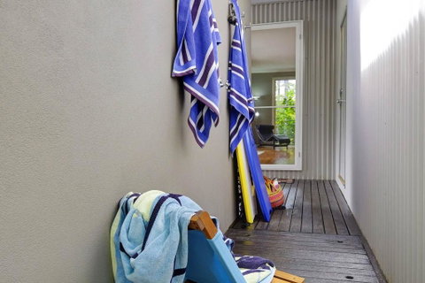 THE BEACH HOUSE - Accommodation Sunshine Coast 2