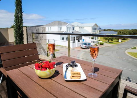 The Beach House At Bayside - Accommodation Sunshine Coast 0
