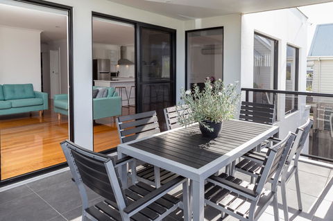 Pearl Hawley Beach - Accommodation Sunshine Coast 12