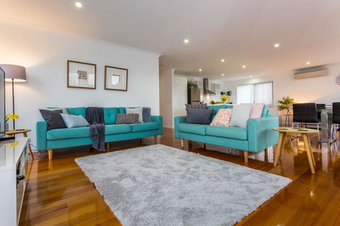 Pearl Hawley Beach - Accommodation Sunshine Coast 9