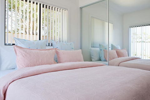 Pearl Hawley Beach - Accommodation Sunshine Coast 27