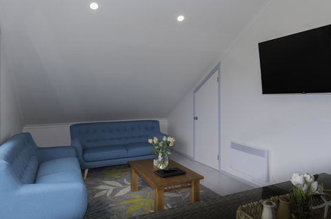 South Arm Luxury Loft - Accommodation Sunshine Coast 4