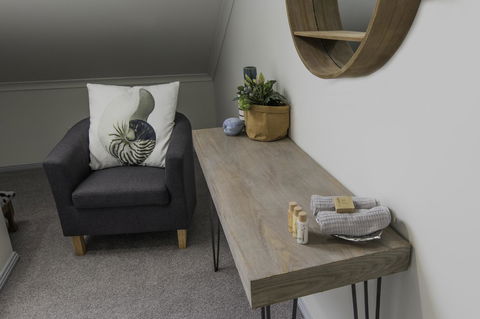 South Arm Luxury Loft - Accommodation Sunshine Coast 5
