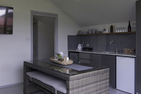 South Arm Luxury Loft - Accommodation Sunshine Coast 13