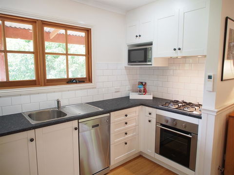 Tahara Cottage - Accommodation Sunshine Coast 4