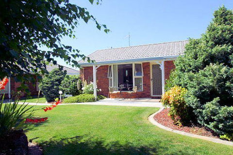 Shearwater Cottages - Accommodation Sunshine Coast 2