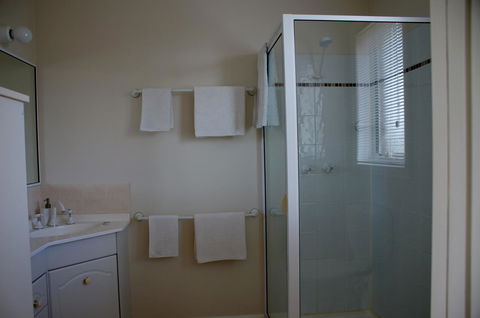 Shearwater Cottages - Accommodation Sunshine Coast 9