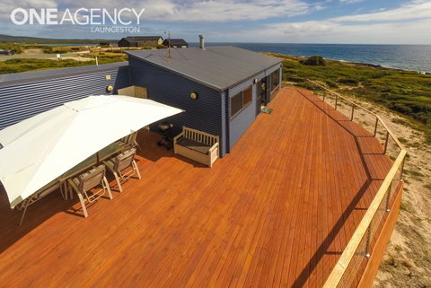 Seaspray - Accommodation Sunshine Coast 5