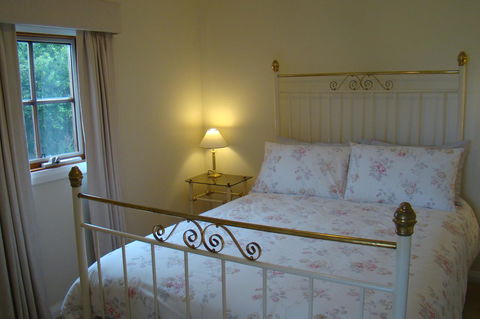 Buttons Cottage For Canyon & Rain Forest Walks With In House Dining - Accommodation Sunshine Coast 10