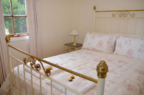 Buttons Cottage For Canyon & Rain Forest Walks With In House Dining - Accommodation Sunshine Coast 19
