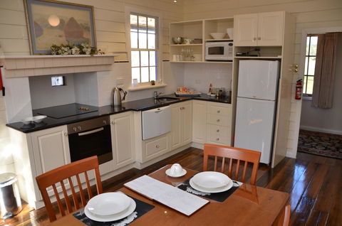 Buttons Cottage For Canyon & Rain Forest Walks With In House Dining - Accommodation Sunshine Coast 20