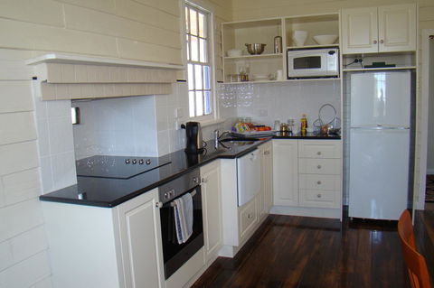 Buttons Cottage For Canyon & Rain Forest Walks With In House Dining - Accommodation Sunshine Coast 26