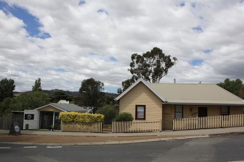 Bridge View Retreat - Accommodation Sunshine Coast 25