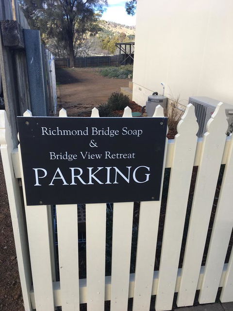 Bridge View Retreat - Accommodation Sunshine Coast 13