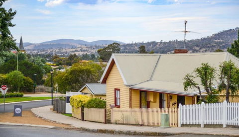 Bridge View Retreat - Accommodation Sunshine Coast 29
