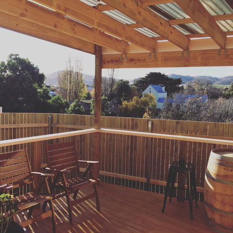 Bridge View Retreat - Accommodation Sunshine Coast 4